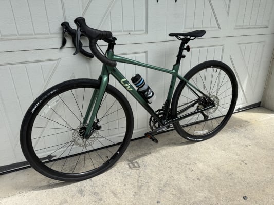 Avail AR 4 (2025) | Women Endurance bike | Liv Cycling US