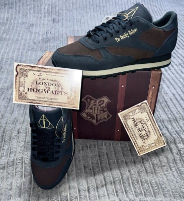 Harry Potter Deathly Hallows Classic Leather Shoes - Night Black/Dark  Root/Matte Gold