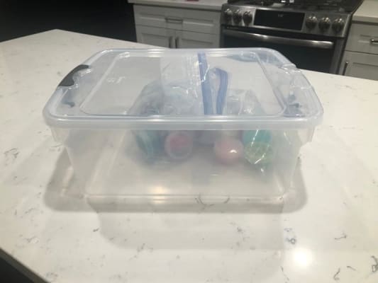 homz plastic storage tote with latches