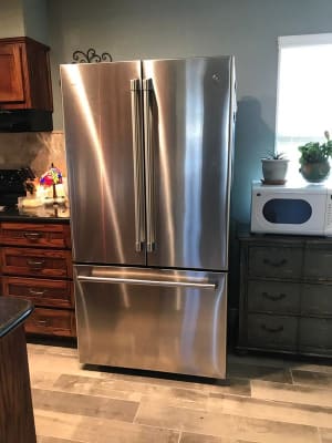 Cwe23sp4mw2 Cafe Series 36 Counter Depth French Door Refrigerator With Twinchill Evaporators And Wi Fi Connect Matte White With Brushed Bronze Handles