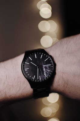 Skagen Hybrid Holst 2024 www.alhudapk
