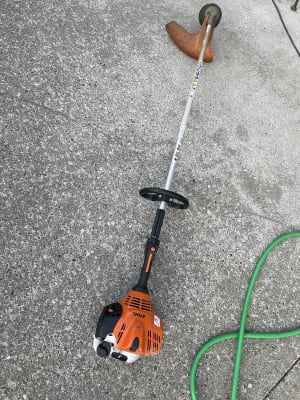 Murdoch s STIHL FS 70 R Straight Shaft Trimmer