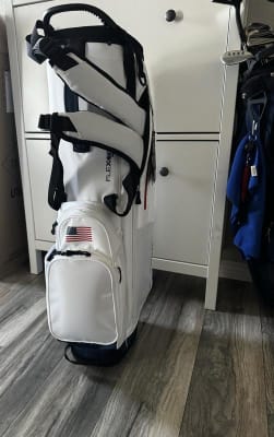 New TaylorMade FlexTech Crossover Stand Golf Bag Grey Stand New TaylorMade FlexTech Crossover Stand Golf Bag Grey Stand