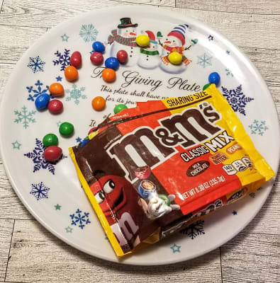 M&M's Classic Mix Chocolate Candy, Sharing Size - 8.3 oz Bag 