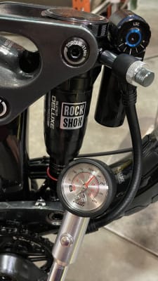 Control Mini 1 Shock Pump | Giant Bicycles Canada
