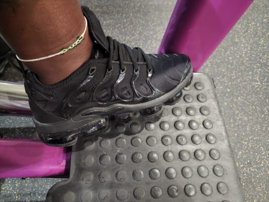 Nike vapormax plus neon shop