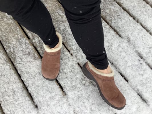 Merrell fur shop lined clogs