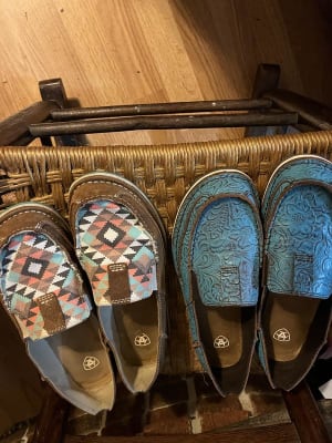 Ariat discount cruiser reviews