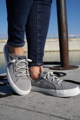 Sperry crest vibe sneaker hot sale grey