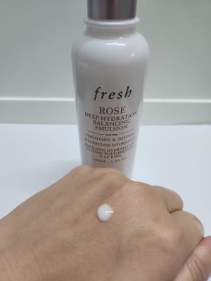 Rose Deep Hydration Balancing Emulsion | Fresh EU