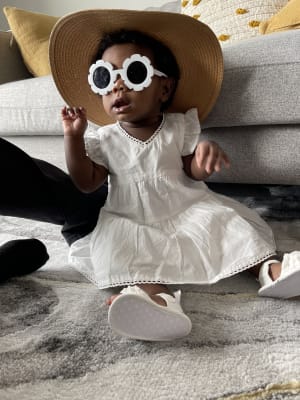 Old navy top baby sun hat