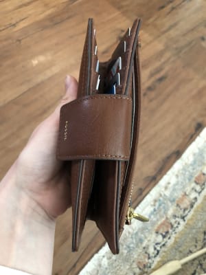 Fossil logan sale rfid tab clutch