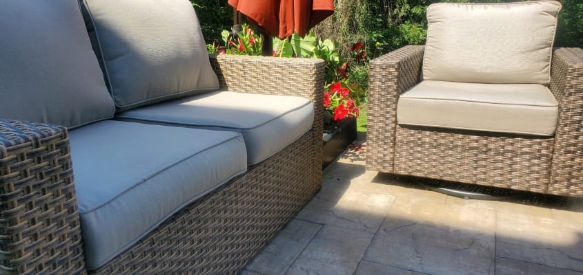 Broyhill eagle online brooke loveseat