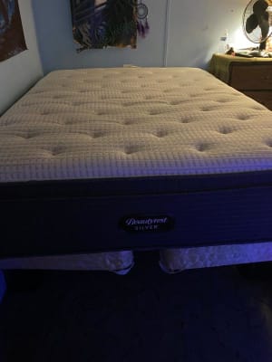 Beautyrest Silver Medium Pillow Top Queen Mattress 700810112