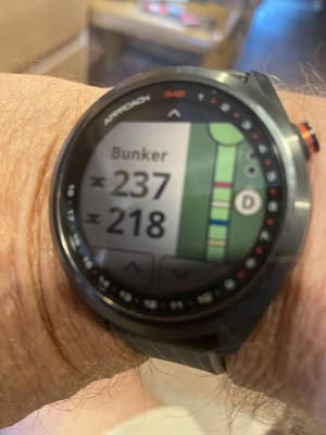 New Garmin Approach S42 Watch Carbon Grey / Black GPS/Range
