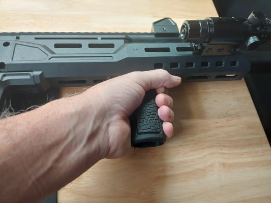 Daniel Defense M-LOK Vertical Foregrip Polymer