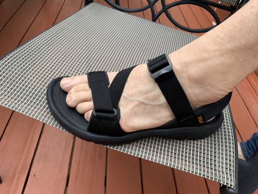 Teva Men s Hurricane XLT2 Cross Strap Sandals Black elliottsboots