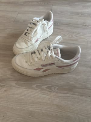 Reebok revenge plus rouge 2025