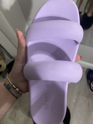 Old navy discount purple flip flops