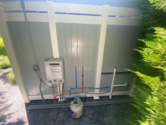 TK-110U-E - Takagi TK-110U-E - Series 200 Ultra Low-NOx Non-Condensing  Outdoor Tankless Water Heater (6.6 GPM, NG/LP)