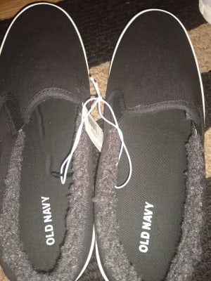Old navy store non slip shoes