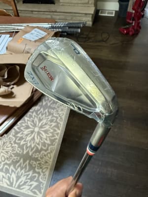 ボールド ZXi7 Irons | Golf Clubs | Dunlop Sports US