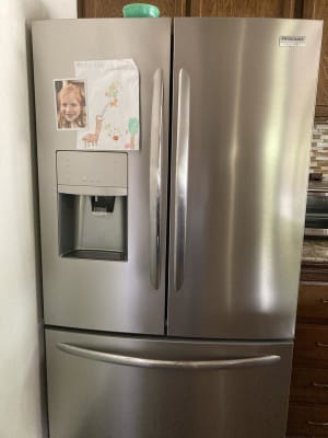 Frigidaire Gallery 26 8 Cu Ft Refrigerator Fghb2868td