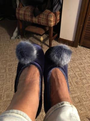 Pom pom slippers old navy discount