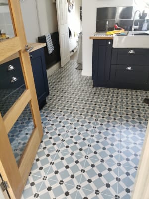 Patterned Bathroom Floor Tiles Wickes | Floor Roma