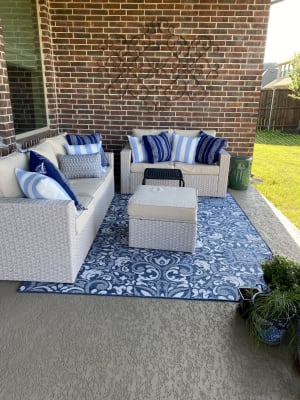 Broyhill eagle brooke loveseat discount