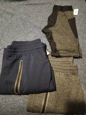 Target shirt, Old Navy shorts, Nike Air Max 1 “Mica Green” on foot :  r/SneakerFits
