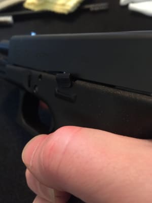 TANGO DOWN VICKERS Extended Slide Release For Glock Gen 1-4 Black