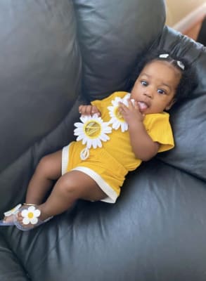 Old navy sale daisy sweatshirt