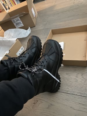 最終値下げ⬇️UGG　W YOSE ZIP ブーツ　6 最終値下げ⬇️UGG W YOSE ZIP ブーツ 6 - メルカリ