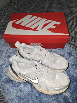 Nike V2K Run Womens Running Shoes White Metallic Silver Platinum Tint FD0736 104 Shoe Palace