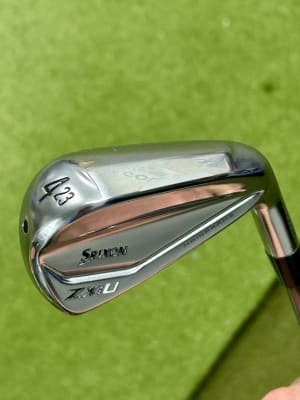 ZXiU Utility Iron | Golf Clubs | Dunlop Sports US