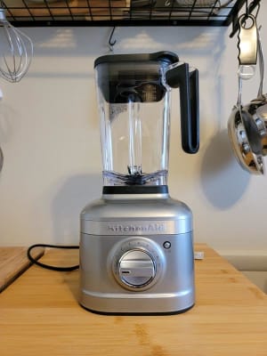 KitchenAid K400 Blender with Tamper in Matte Black (KSB4027BM) NEW IN  SEALED BOX