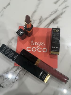 CHANEL - 432 CRISTAL ROUGE COCO HYDRA GLOSS Hydrating and