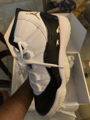 Jordan 11 concord shoe palace best sale