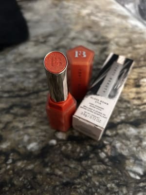 Fenty Beauty リップグロス フラミンゴフリング Fenty Beauty リップグロス フラミンゴフリング Gloss Bomb Stix