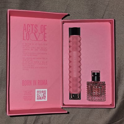 Valentino - Valentino Donna Born in Roma Eau de Parfum Travel Gift