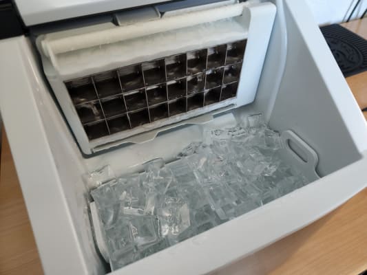 Newair Clear Ice Maker  40 lbs, Countertop & Portable