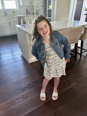 Girl sandals old navy deals
