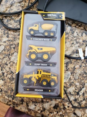 Murdoch s CAT Metal Construction Vehicles 3 Pack Assorted