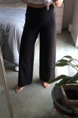 Old Navy Extra High-Waisted PowerChill Wide-Leg Yoga Pants XL/18 Black Size  undefined - $22 - From Suzy