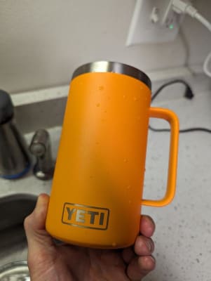 Yeti Rambler 24 Oz Mug With Magslider Lid - King Crab Orange