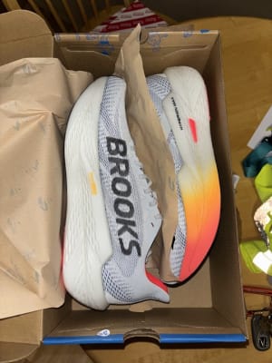 オレオ MIZUNO Wave Lightning Z7 Women's Volleyball Shoes - Pink