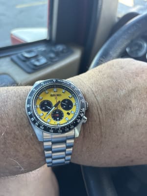 SEIKO ゼンマイ時計 SSC929 – Seiko USA