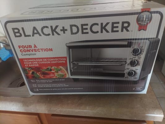 TO2055S Black Convection Countertop Large Six Slice Toaster Oven