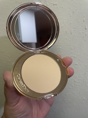 thumbnail image 2 of Charlotte Tilbury Airbrush Flawless Finish Setting Powder – Pressed – Shades 01/02 2 of 5